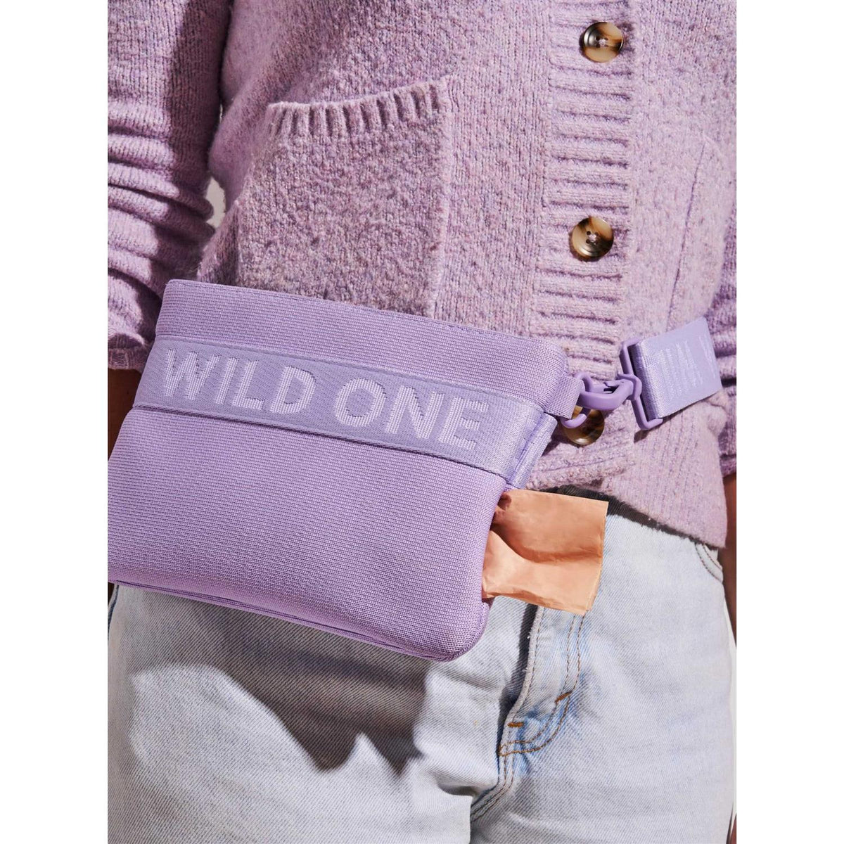 Treat Pouch L8248