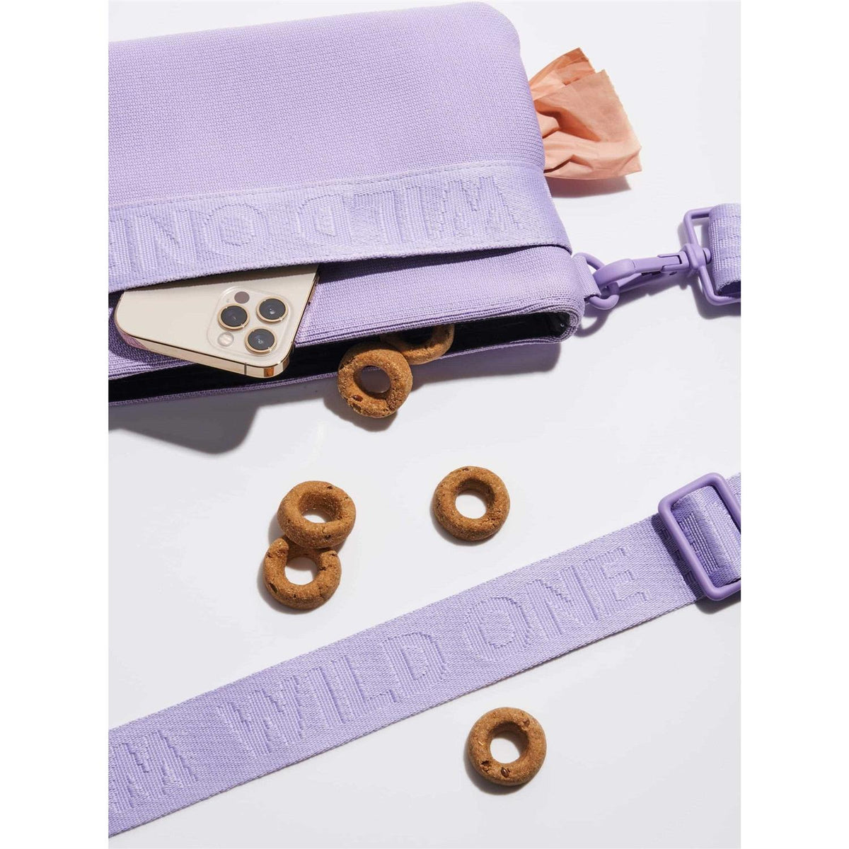 Treat Pouch L8248