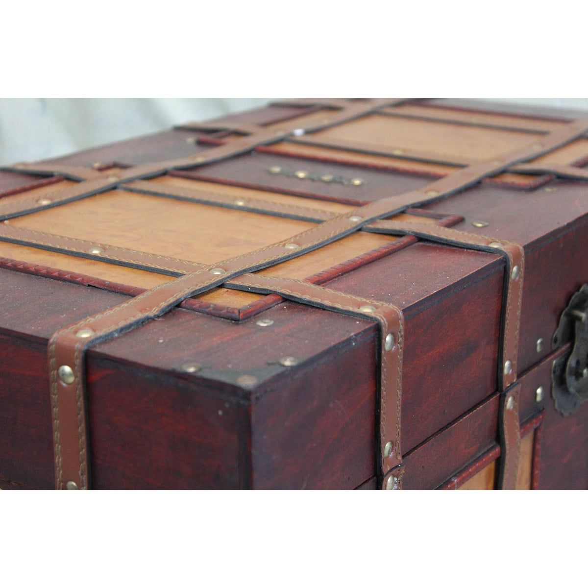 Large Antique Style Steamer Trunk A9428