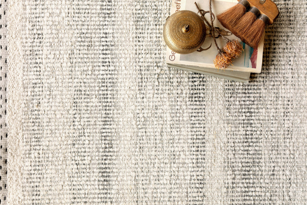Smoke 5' x 7'6 Rug L83218